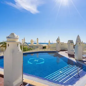 https://malaga-puerto-de-benalmadena-en-la-primera-isla-con.es-andalucia.com